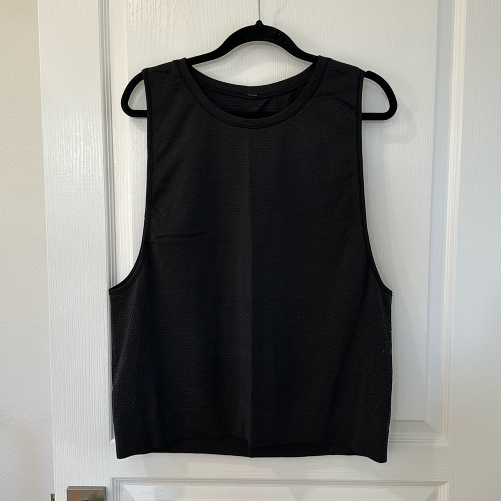 Lululemon tank top